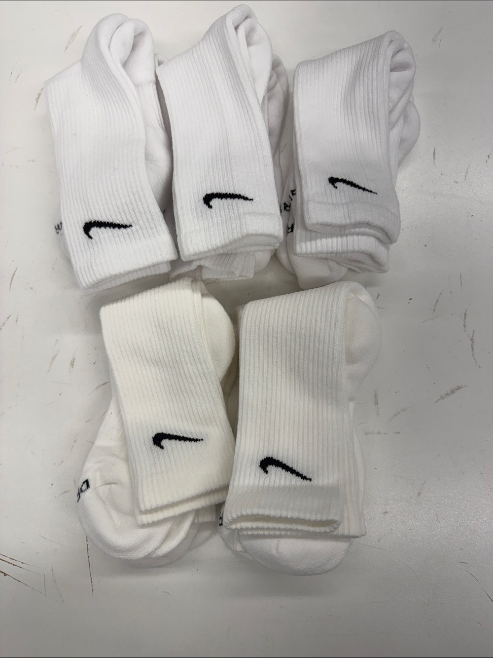 Nike White Crew Everyday Plus Medium Socks Swoosh – 10 Pairs